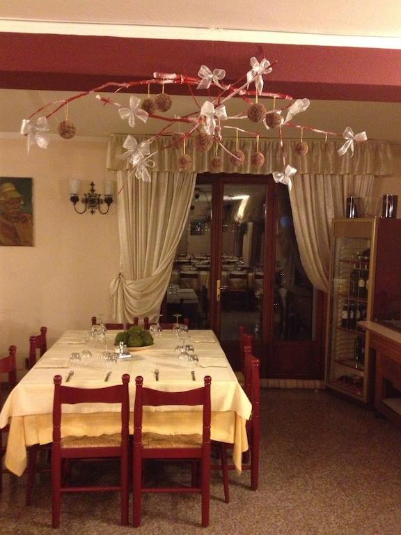 Albergo Ristorante Punta Dell'Est Clusane Buitenkant foto